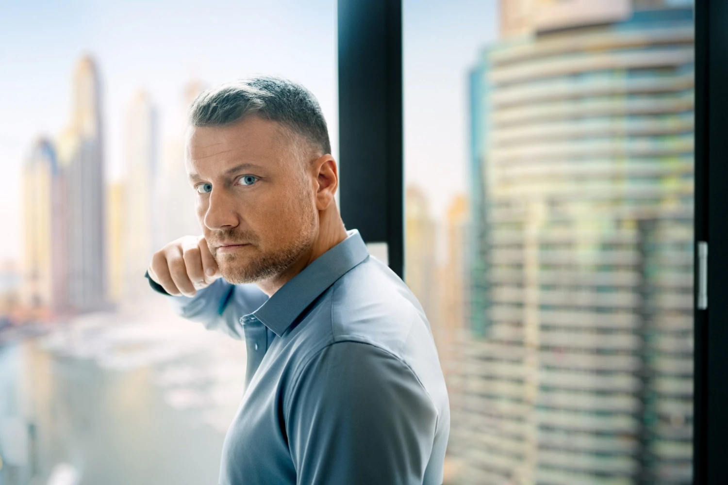 Náhlý konec války na Ukrajině může být pro český pracovní trh hrozba, tvrdí expert