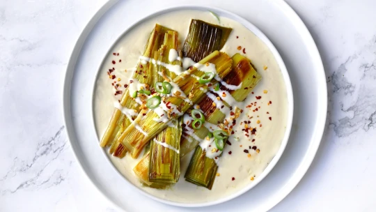 Preciznost jako ingredience. Jarní pórek s omáčkou beurre blanc