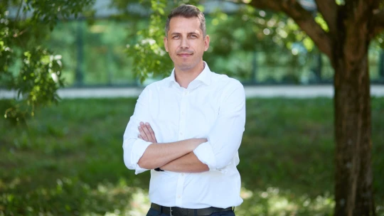 V Písku mají supermoderní továrnu. Jak podniká nejudržitelnější společnost světa?