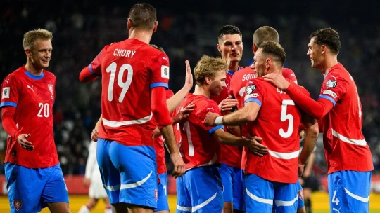 Nejštědřejší fotbalový šampionát všech dob. Dotknou se i&nbsp;Češi amerického snu?