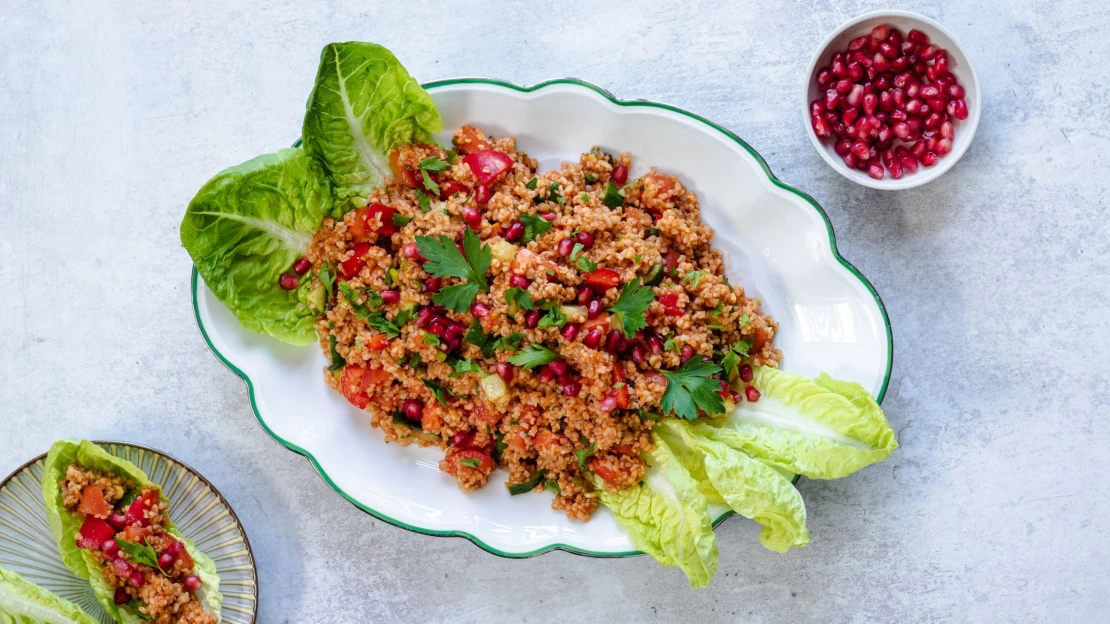Vzpomínka na Turecko. Salát kisir jako samostatný chod i bohatá příloha k masu