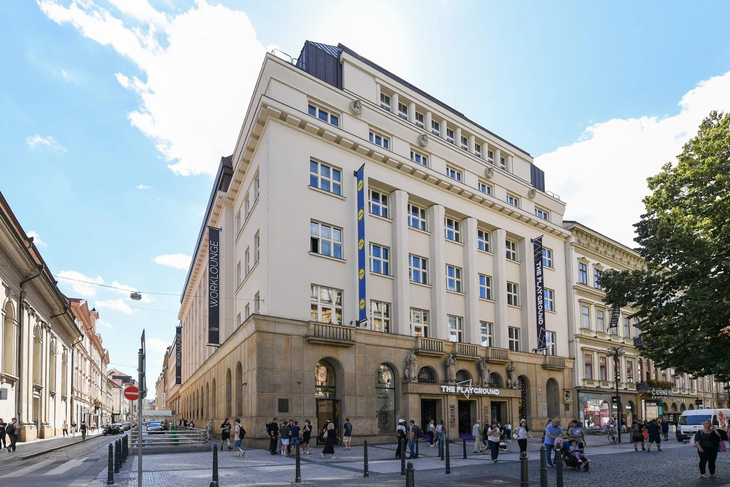 Vítkova CPI prodala budovu na prestižní pražské adrese. Kupuje ji Generali