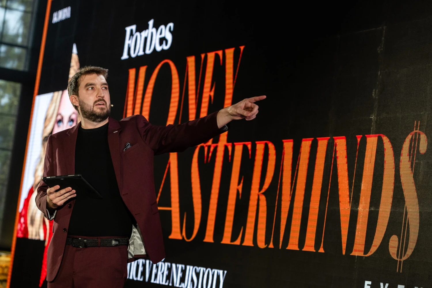 Obrazem: Exkluzivní hosté a&nbsp;příběhy, takové bylo Money Masterminds 2026