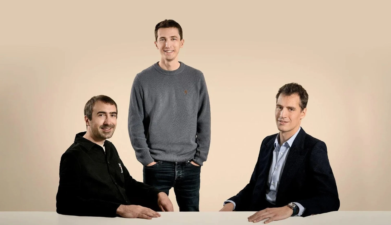 Má nižší výkon, ale obří výhodu. Co evropskou AI Mistral odlišuje od konkurence?