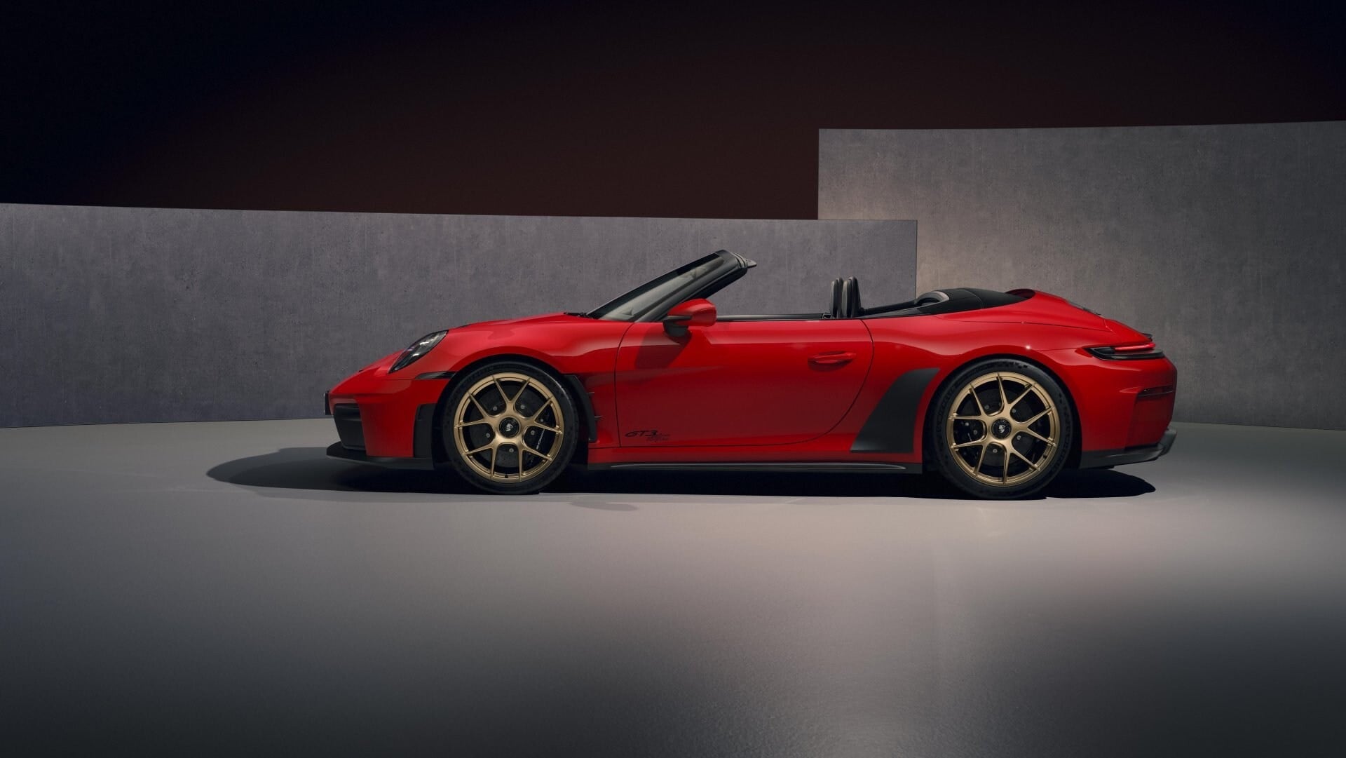 Slunce, vítej! Porsche otevřelo paprskům kabinu brutální verze 911 GT3