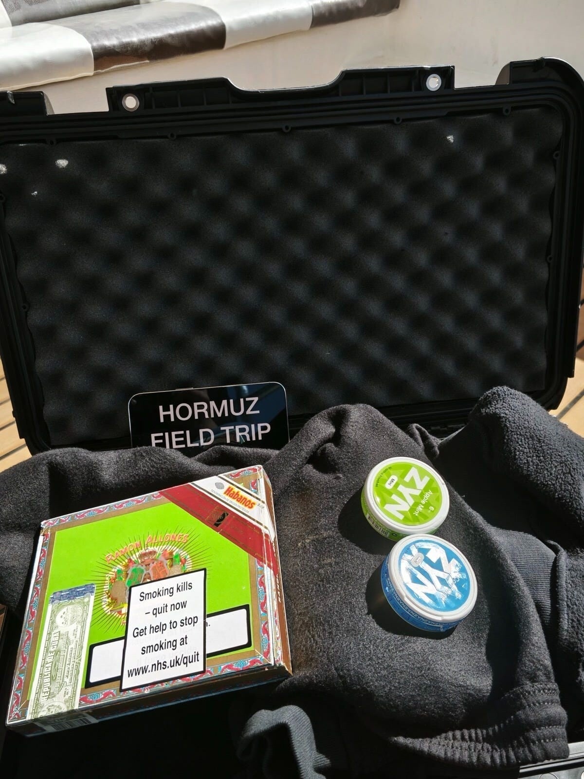 Analytik plul Hormuzským průlivem s íránskými drony nad hlavou. Co zjistil?