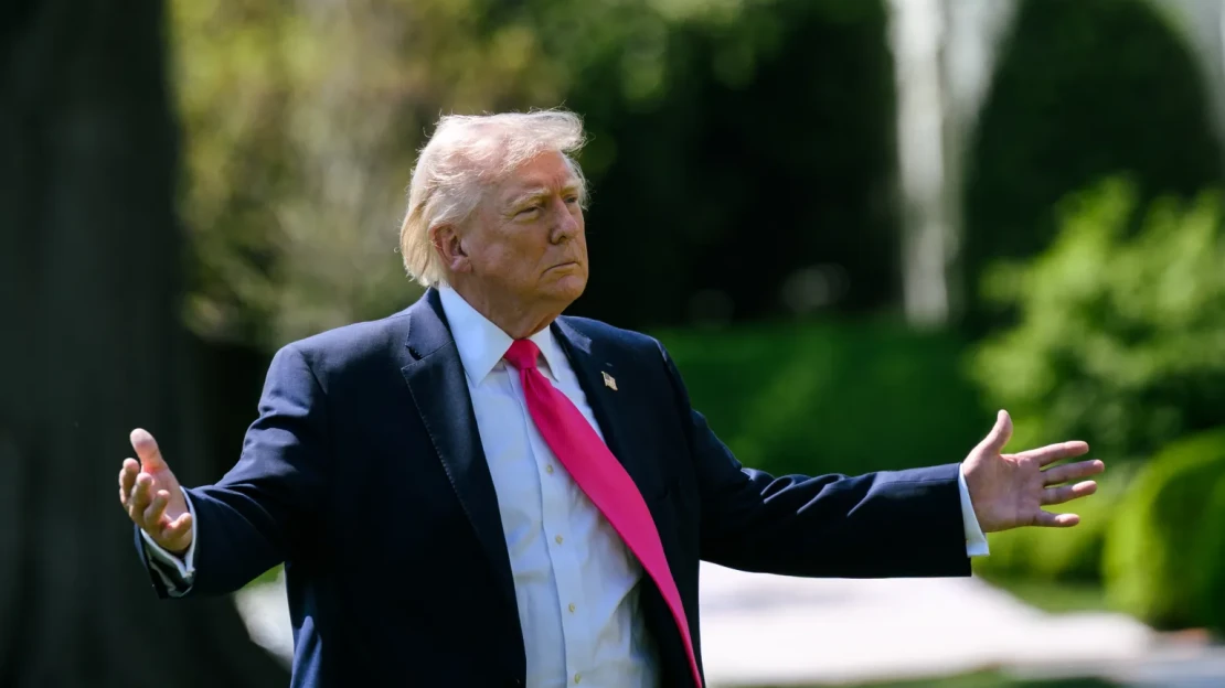 Týden v&nbsp;Trumpově Americe: Spojené státy mají jednat s&nbsp;Íránem. Trump chce výhodnou dohodu pro USA