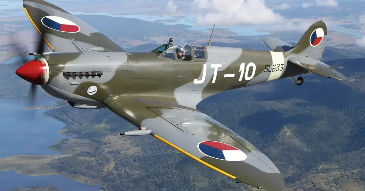 Lukačovič koupil stíhačku z druhé světové války. Má být k dispozici české armádě