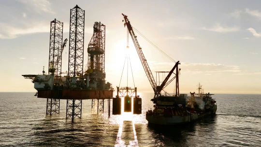 Drill, baby, drill. Krize v Hormuzu otevírá americké vrty, příležitost cítí i&nbsp;Tykač