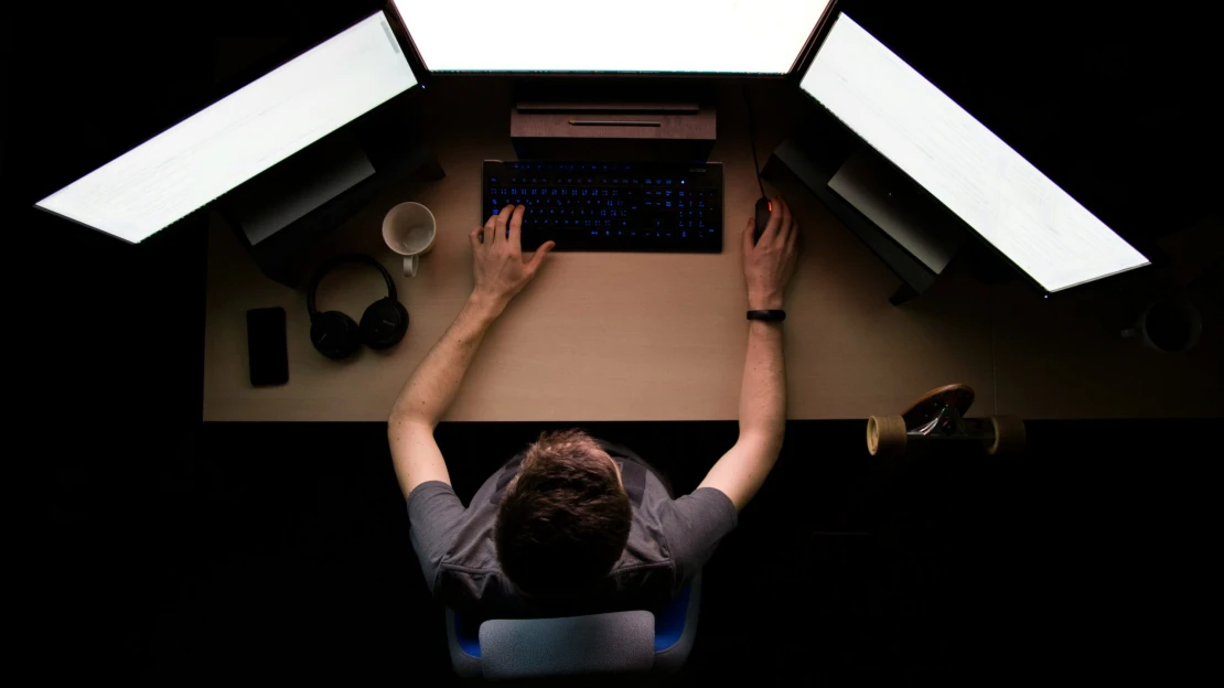 Bohové AI. Vyplatí se technologickým gigantům závod v utrácení za tokeny?