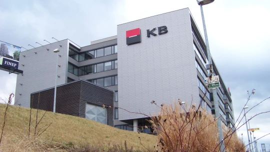Komerční banka schválila výplatu dividendy. Za akcii dá 95,6 koruny