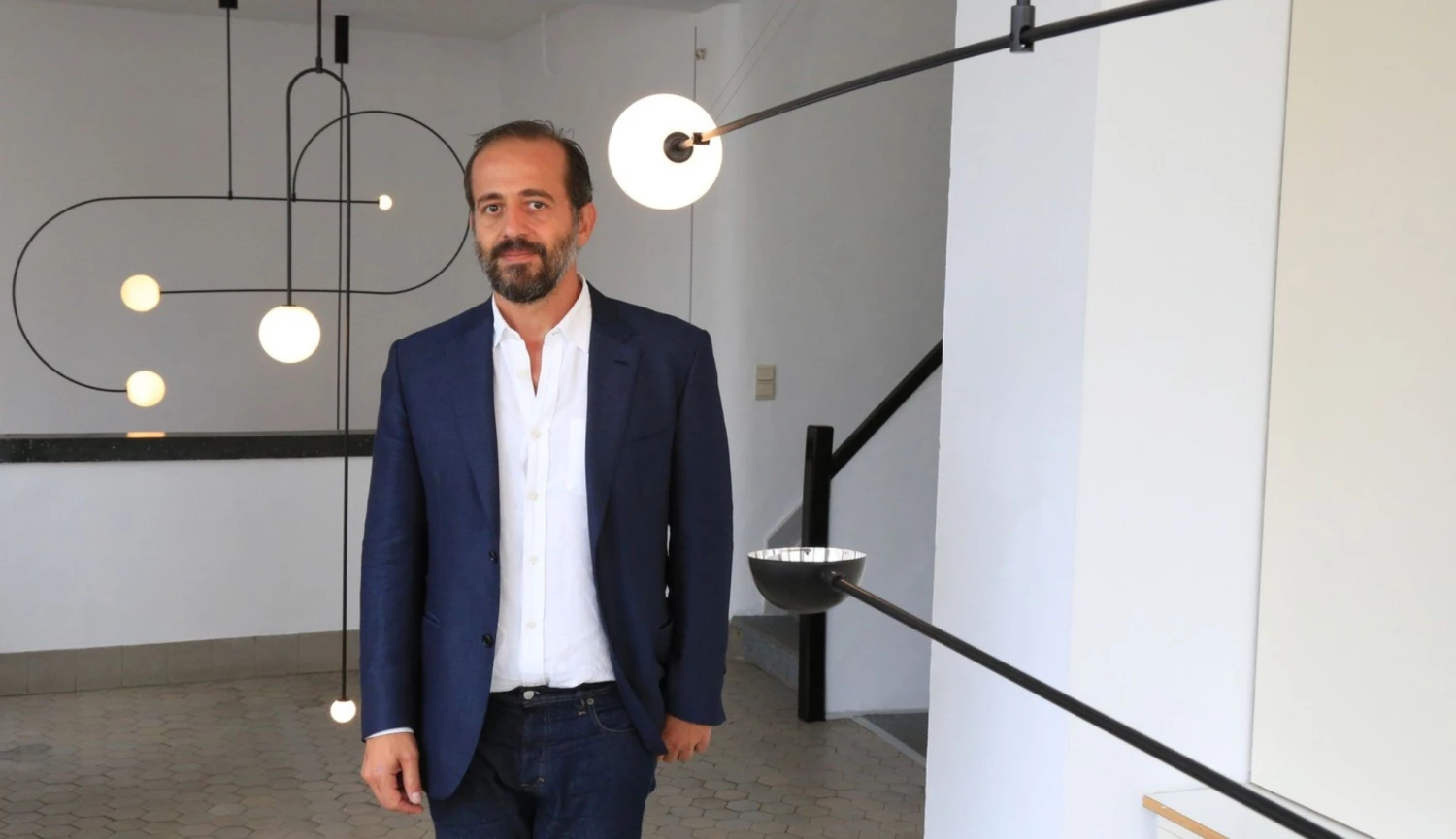 Muž, jehož světla kopíruje celý svět, přijede do Ostravy. Jeho jméno nevyslovíte