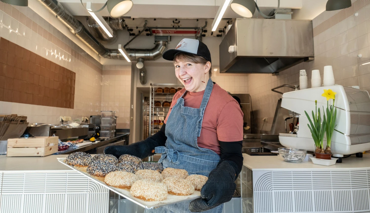Chyběly jí bagely, tak otevřela Bejgl. A&nbsp;teď učí Čechy, jak je jíst