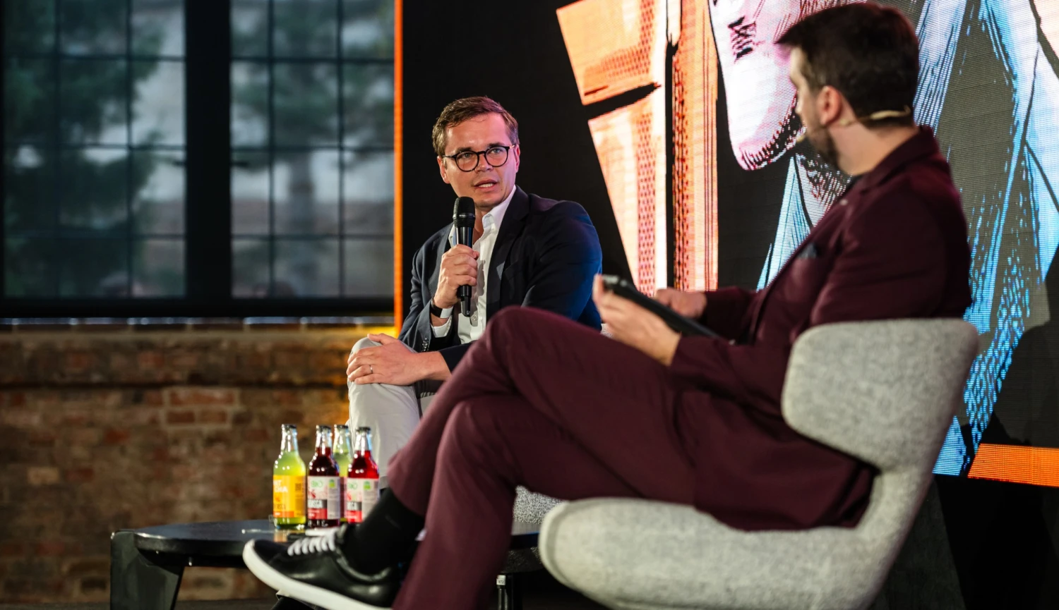 Pár let a pryč. Se svými dětmi se musíme loučit, říká Petr Rieger z Carlyle Group