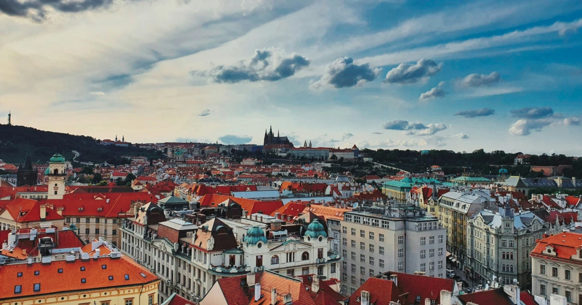 Garsonka za sedm milionů, průměrný byt za dvanáct. Byty v Praze dále zdražují