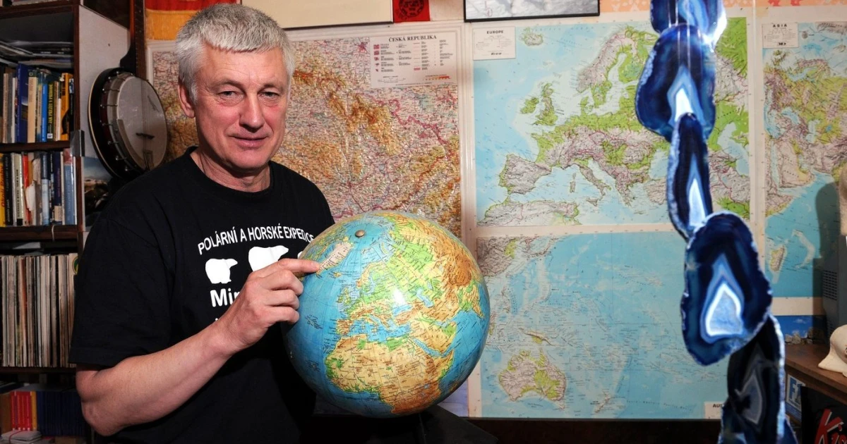 Polárník Jakeš zemřel na Špicberkách. Pětasedmdesátiletý cestovatel spadl do ledovcové trhliny