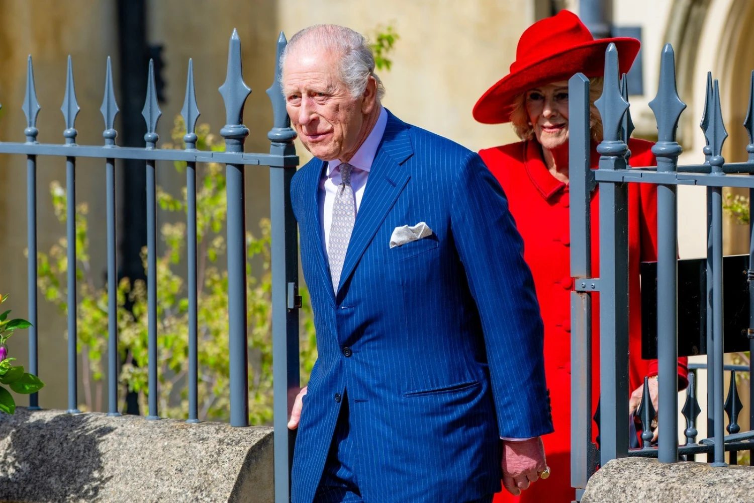 Veselé Velikonoce všem křesťanům! Karel III. na mši přizval nové členy rodiny