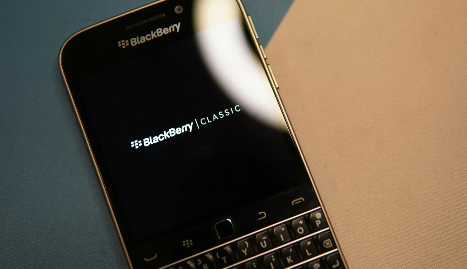 Zmrtvýchvstání BlackBerry? Akcie letí nahoru, ale díky mobilům to dávno není