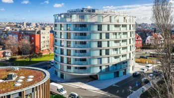 Ridera ve velké hře. Skupina staví více než tisíc bytů