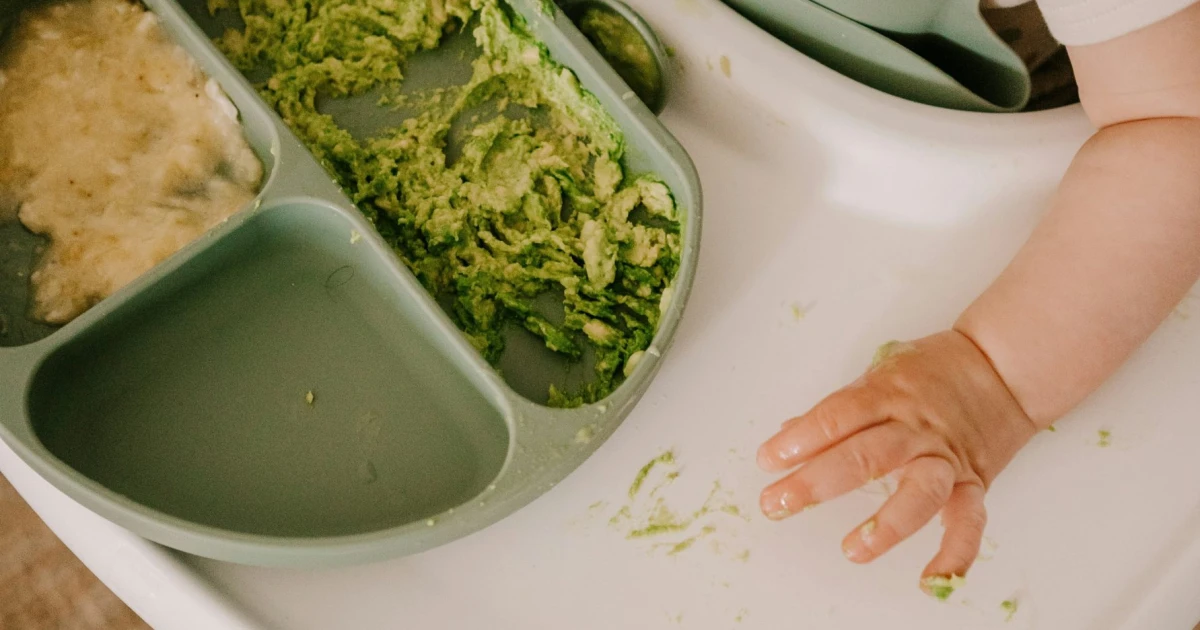 V dětské výživě HiPP se objevil jed na krysy, firma ji stáhla z prodeje. Případ řeší policie