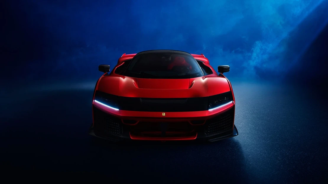 Ferrari překonalo odhady a&nbsp;zvýšilo zisk. Táhnou ho dražší modely a úpravy na míru