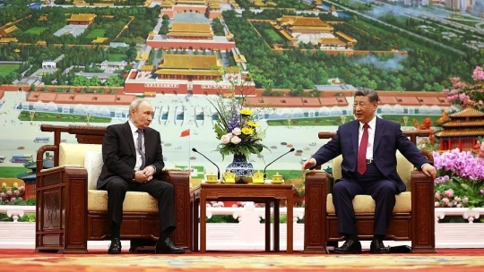 Putin v&nbsp;Pekingu vyzdvihl vztahy s&nbsp;Čínou. Dohoda o&nbsp;novém plynovodu ale stále chybí