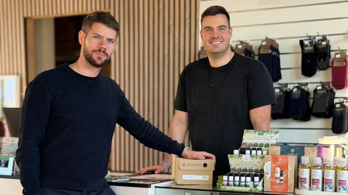 Naboso mění majitele. Zadluženou firmu koupilo Premium Barefoot, zapojí se i zakladatel Trenýrkárny