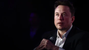Elon Musk exkluzivně. AI chytřejší než člověk je jen rok nebo dva daleko, říká