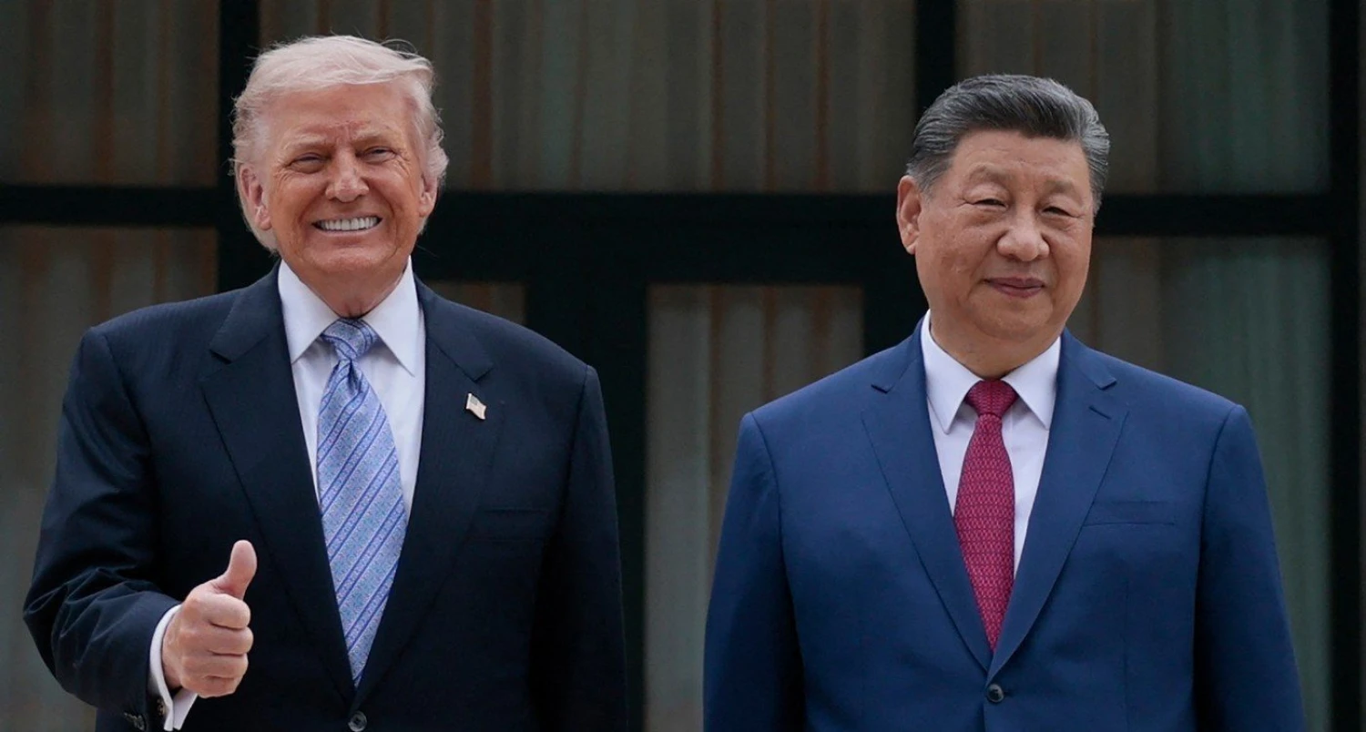 Velké ceremonie a&nbsp;minimum výsledků. Si a&nbsp;Trump zakončují třídenní summit