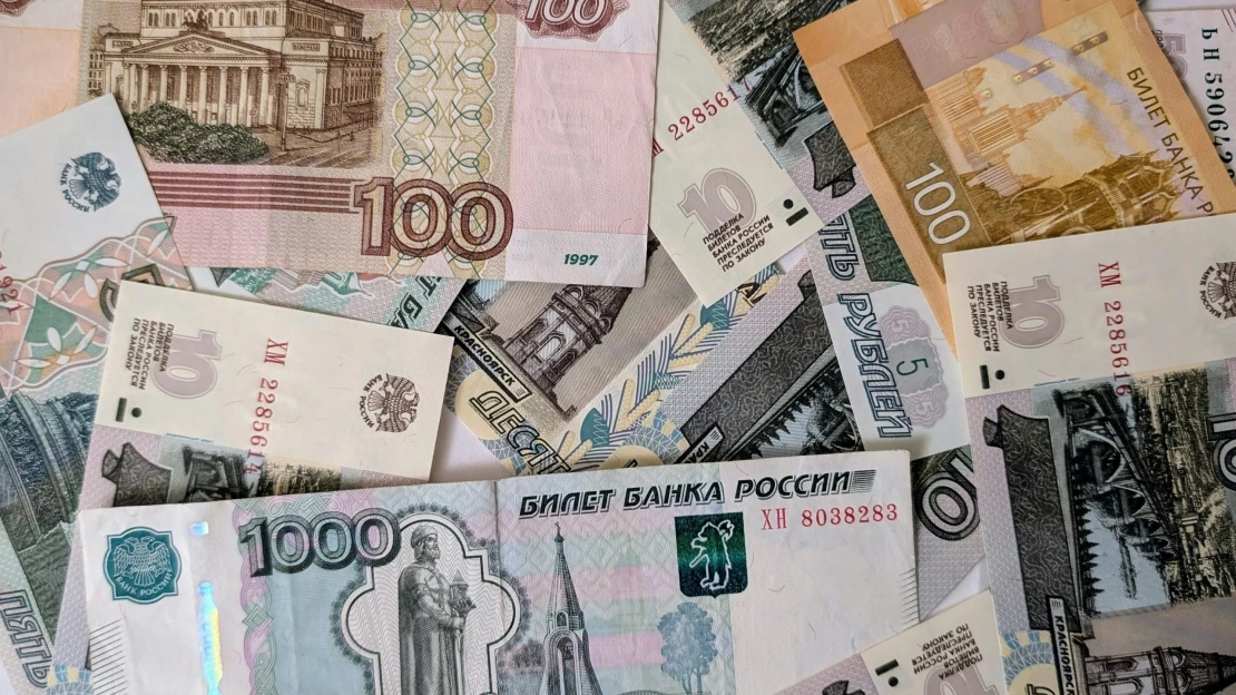 Euroclear má za zmrazená ruská aktiva zaplatit stamiliardy dolarů, rozhodl tamní soud
