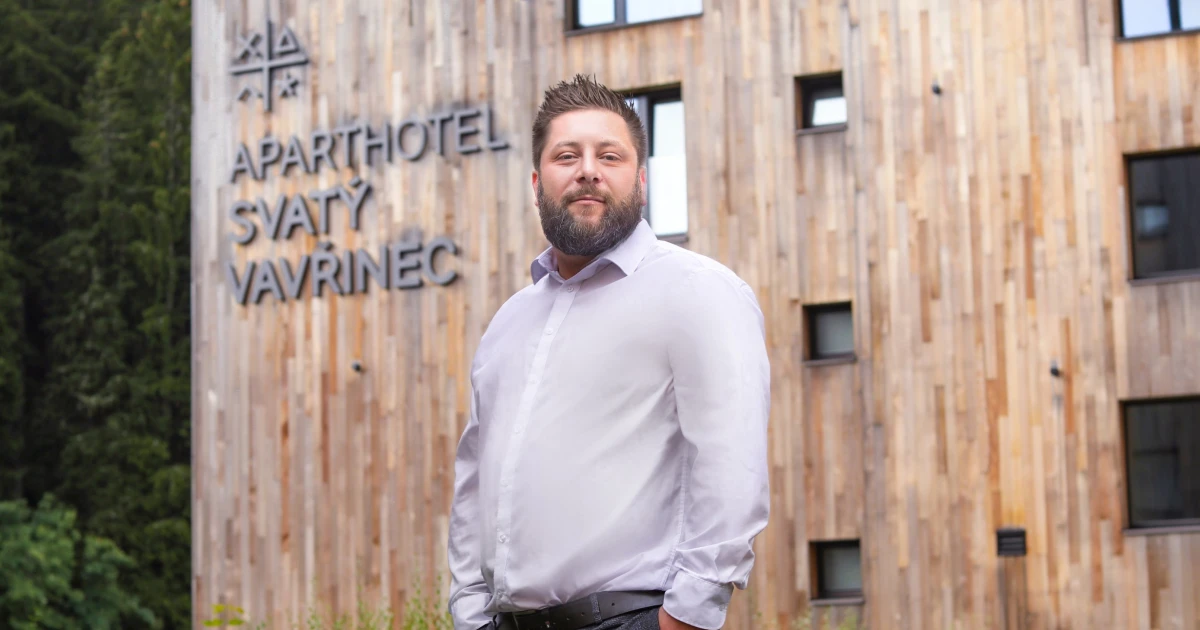 Na objem proti Polákům nevyhrajeme. Hoteliér radí, jak udržet lidi v Krkonoších
