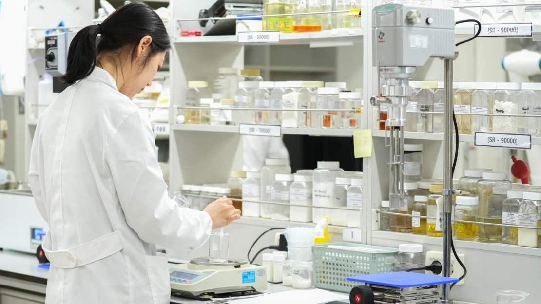 Bez jehel a bez kliniky. Korejská technologie posouvá hranice péče o&nbsp;pleť