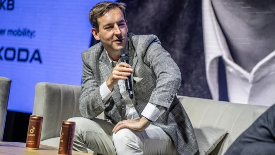 Evropa zjistila, že globalizace není nekonečná, říká miliardář Kratina z Accolade