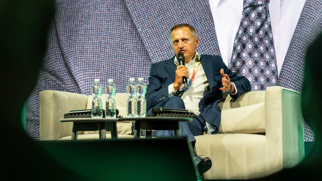 Máme to spočítané. Dědek vysvětluje, proč do Pardubic patří hala za dvanáct miliard