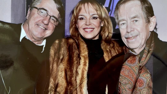 Režisér Havel, chobotničky i&nbsp;golf s&nbsp;Bartoškou. Producent Bouček a&nbsp;jeho 56 let s&nbsp;filmem