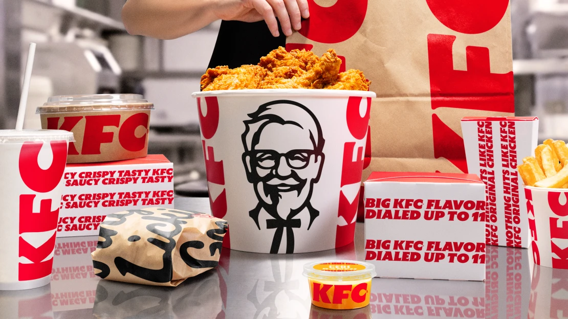 Kyblík jako nové logo. KFC řeší potíže na několika trzích a chystá rebranding