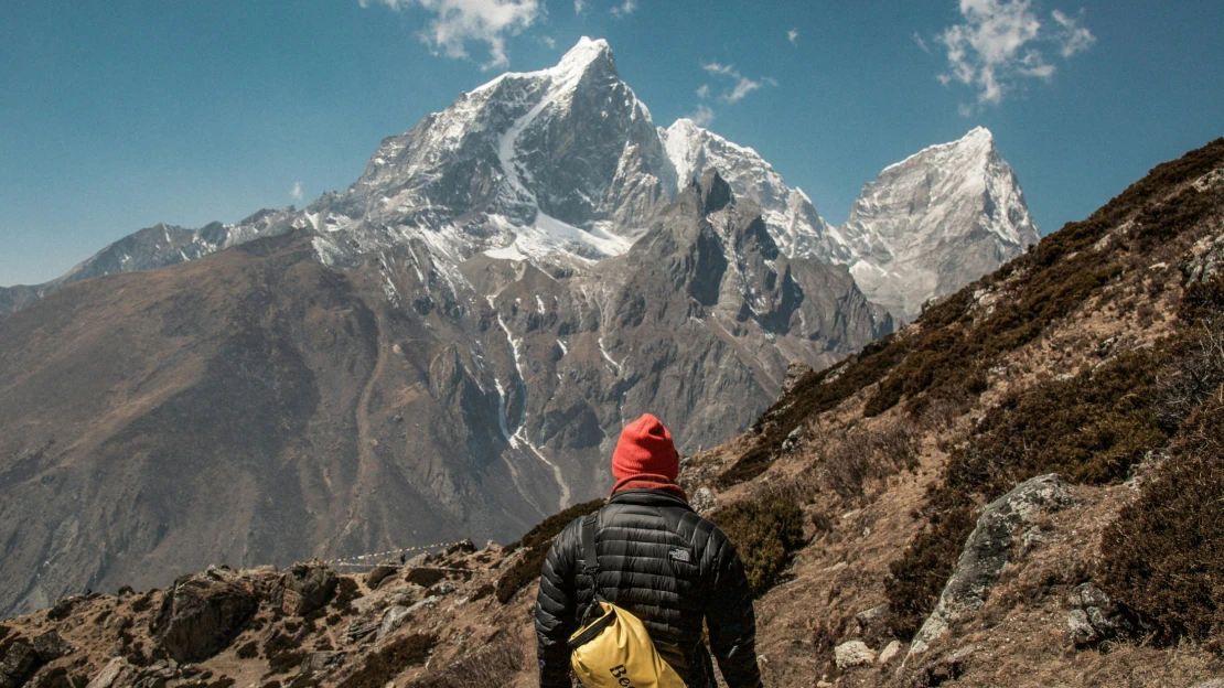 Rekordní sezona pro Everest. Jak funguje ekonomika nejvyšší hory světa?