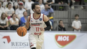 Atak na Olymp. Slavia a Nymburk se spojují, nový klub chce do evropské NBA