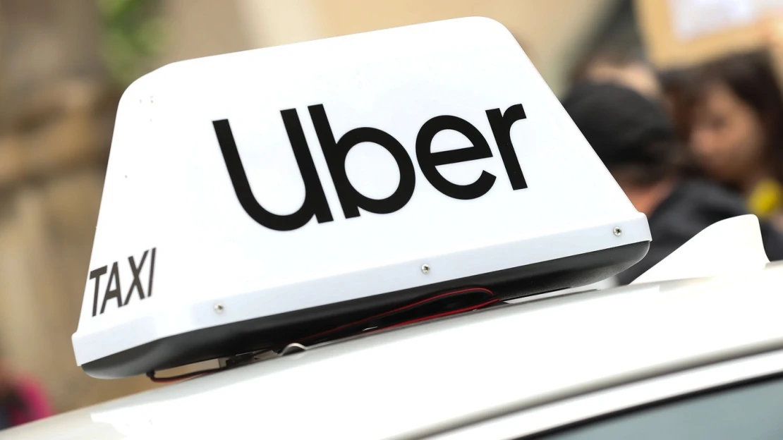 Auta bez řidiče už i&nbsp;v&nbsp;Evropě. Uber plánuje testovat autonomní robotaxi v Mnichově
