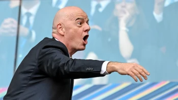 Fotbalová verze Fausta. Jak (ne)prodat duši globálního fenoménu za 90 miliard