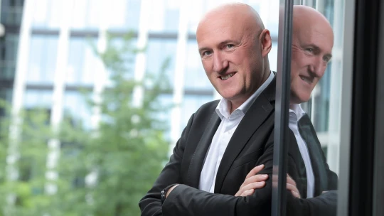 Tržby přes 32 miliard. Do Česka přivedeme Super Dr. Maxe, slibuje jeho šéf