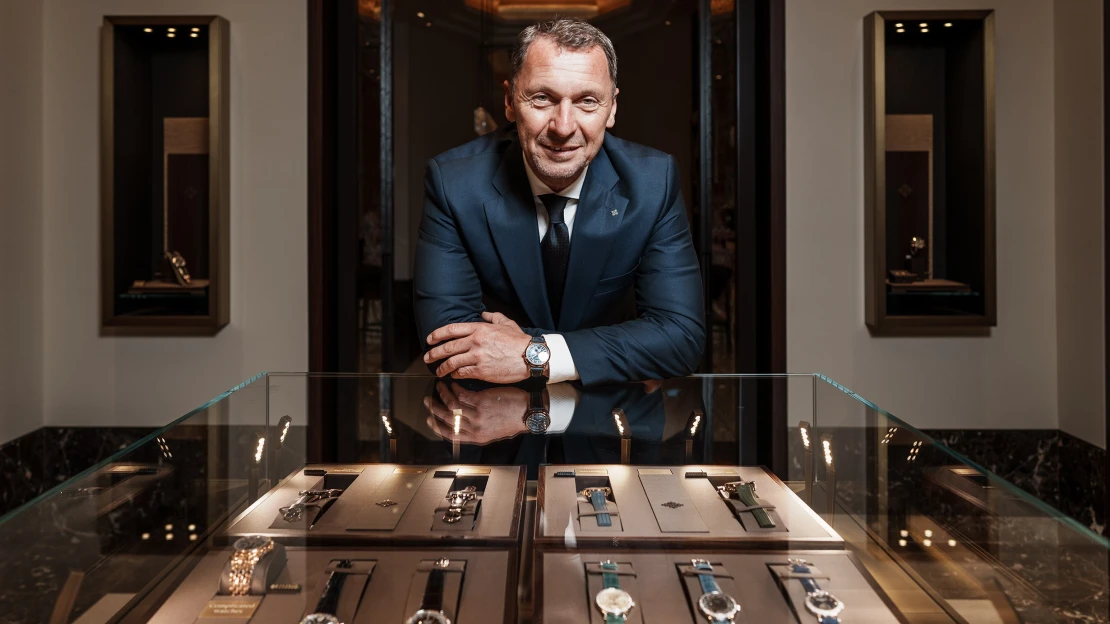 V Praze tiká nový luxus. Na hodinky z butiku Patek Philippe se čeká i několik let