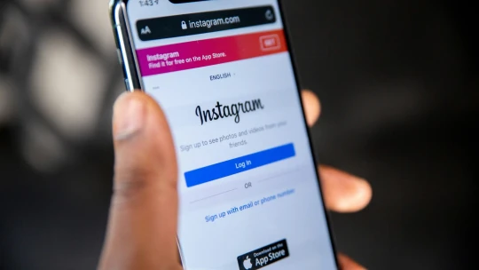 Meta se potýká s&nbsp;výpadky. Uživatelé po&nbsp;celém světě hlásí problémy s&nbsp;Instagramem i&nbsp;Facebookem