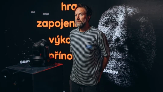 Potřebuju cítit trochu lidskosti, říká Milan Cais. Chystá instalaci o snech