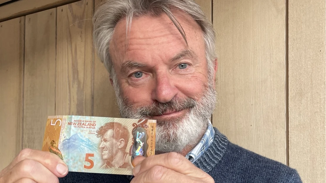 Zemřel Sam Neill. Paleontologovi z&nbsp;Jurského parku bylo 78 let