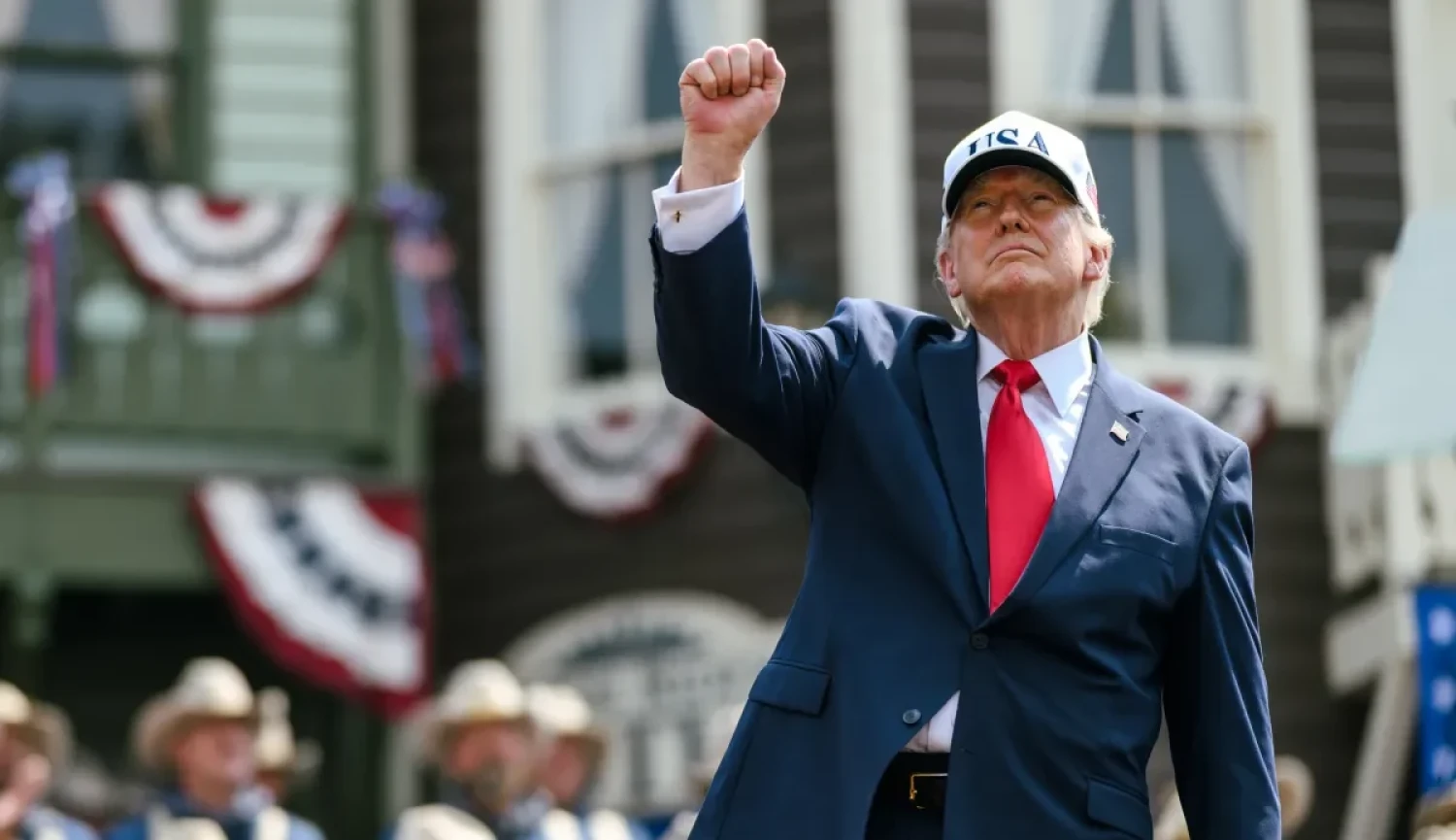 Poptávka 160krát větší než nabídka. Trumpův plán zbavit USA čínských surovin naráží