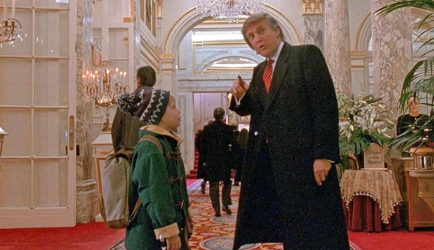 Zasloužilý umělec Donald Trump. Sedm sekund v Sám doma mu vydělává dodnes
