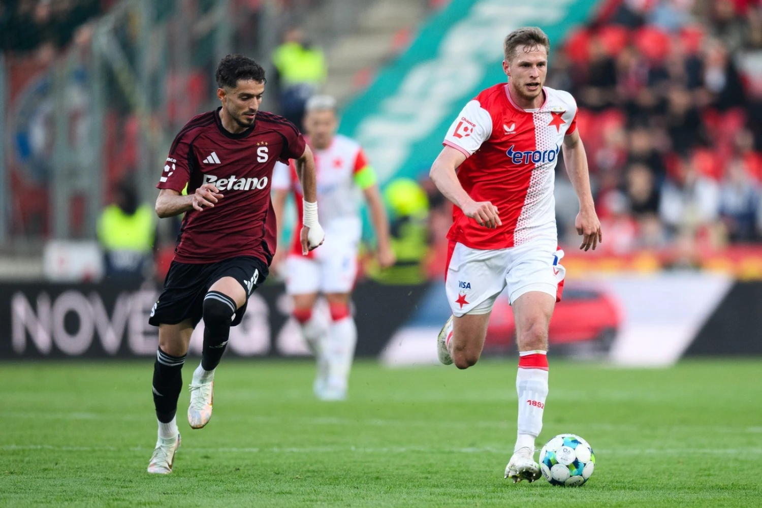 Fotbal jako zlaté vejce. Jak Čechům otevírá peněženky a&nbsp;co s&nbsp;tím udělá Prima?