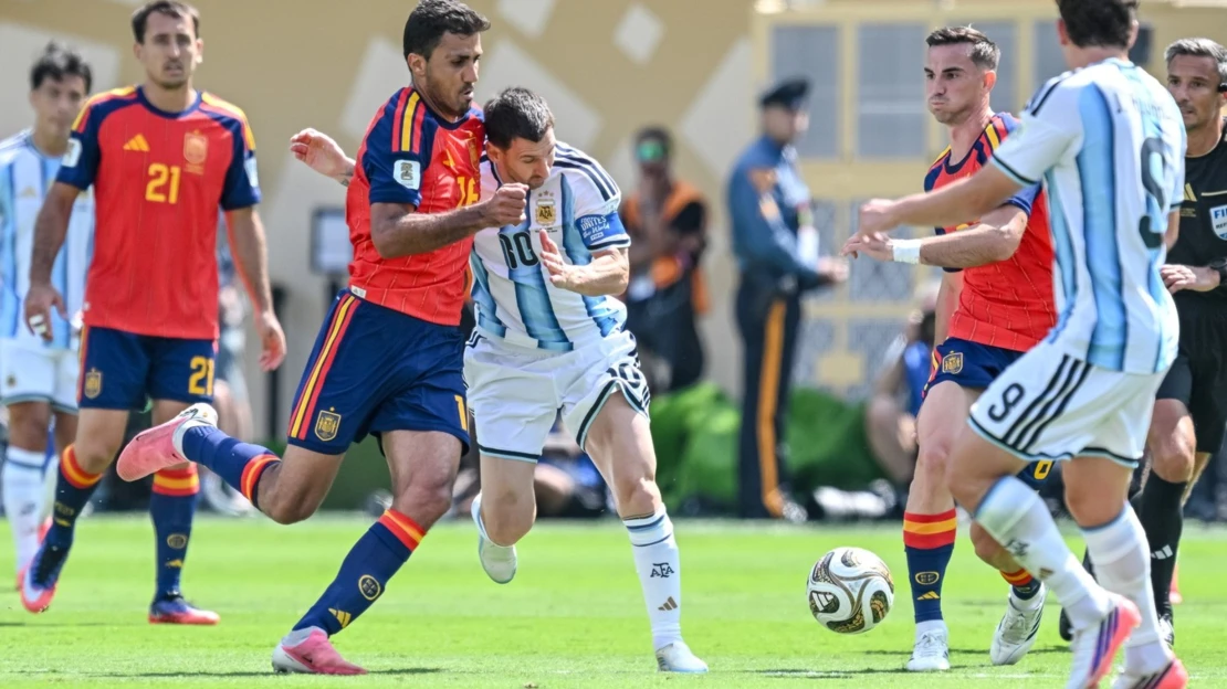 Španělsko je mistrem světa ve fotbale. Ve finále porazilo Argentinu