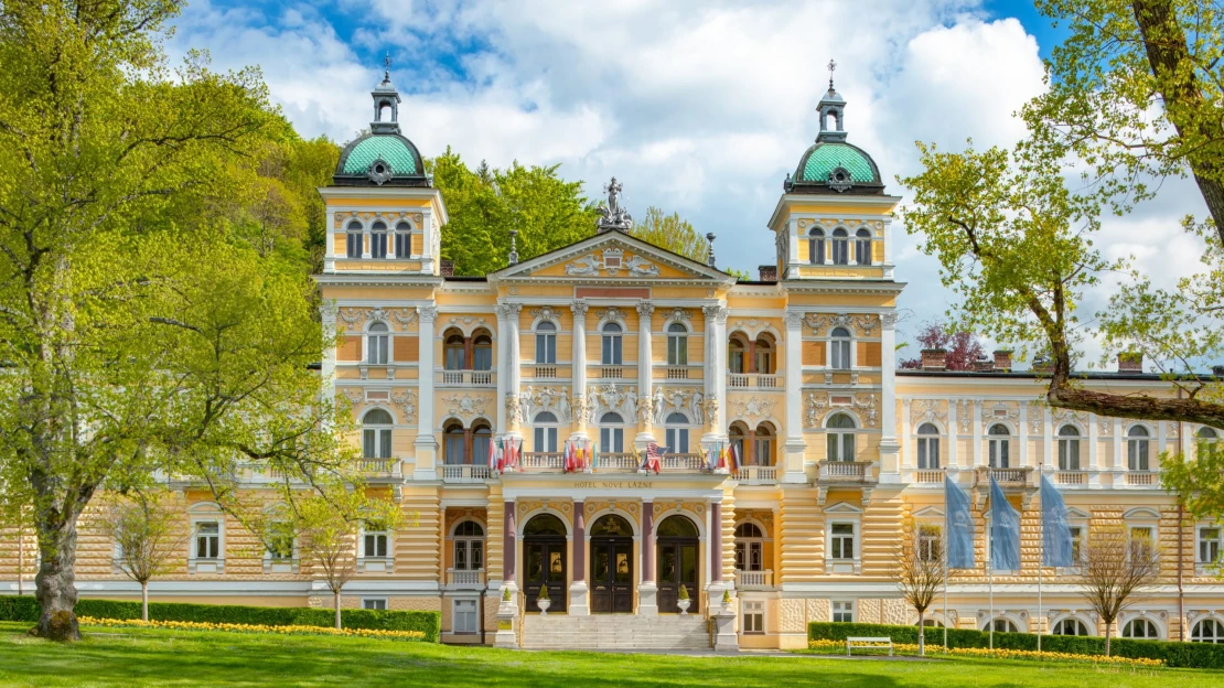 Historická autenticita i moderní přístup. Lázně králů a elity slaví 130 let